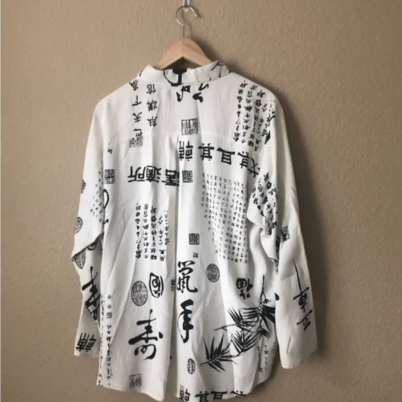 Soft SurroundingsVintage Black and White Asian Inspired Tunic - Picture 4 of 5